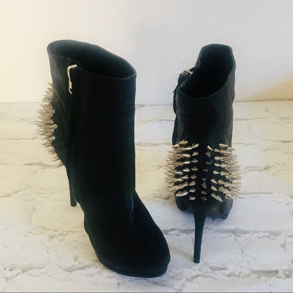 Givanno Leather Silver Spike Stiletto Booties NIB - Picture 2 of 8